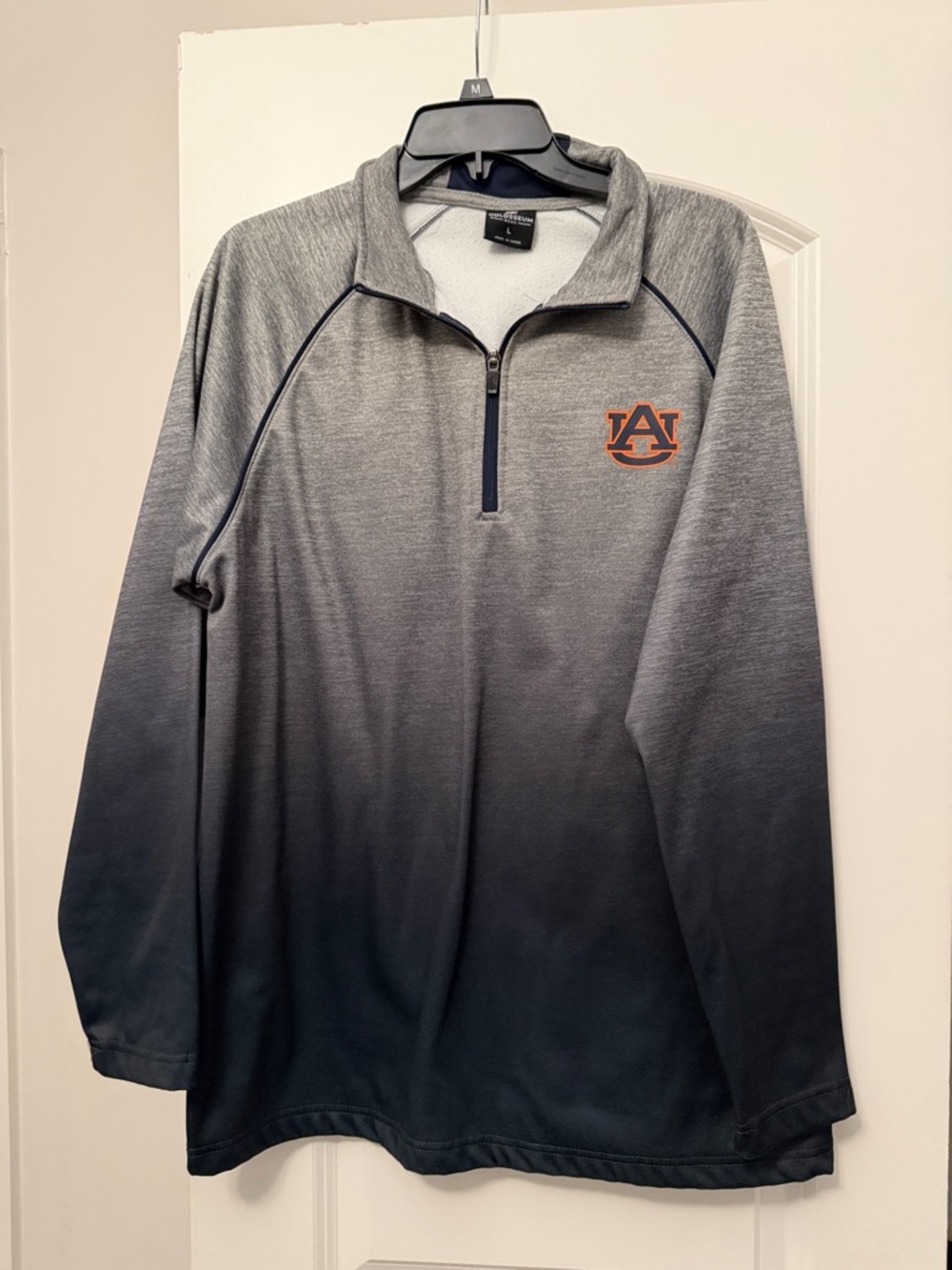 Colosseum Gray to Navy Ombre Quarter-Zip Pullover with Orange Auburn Logo